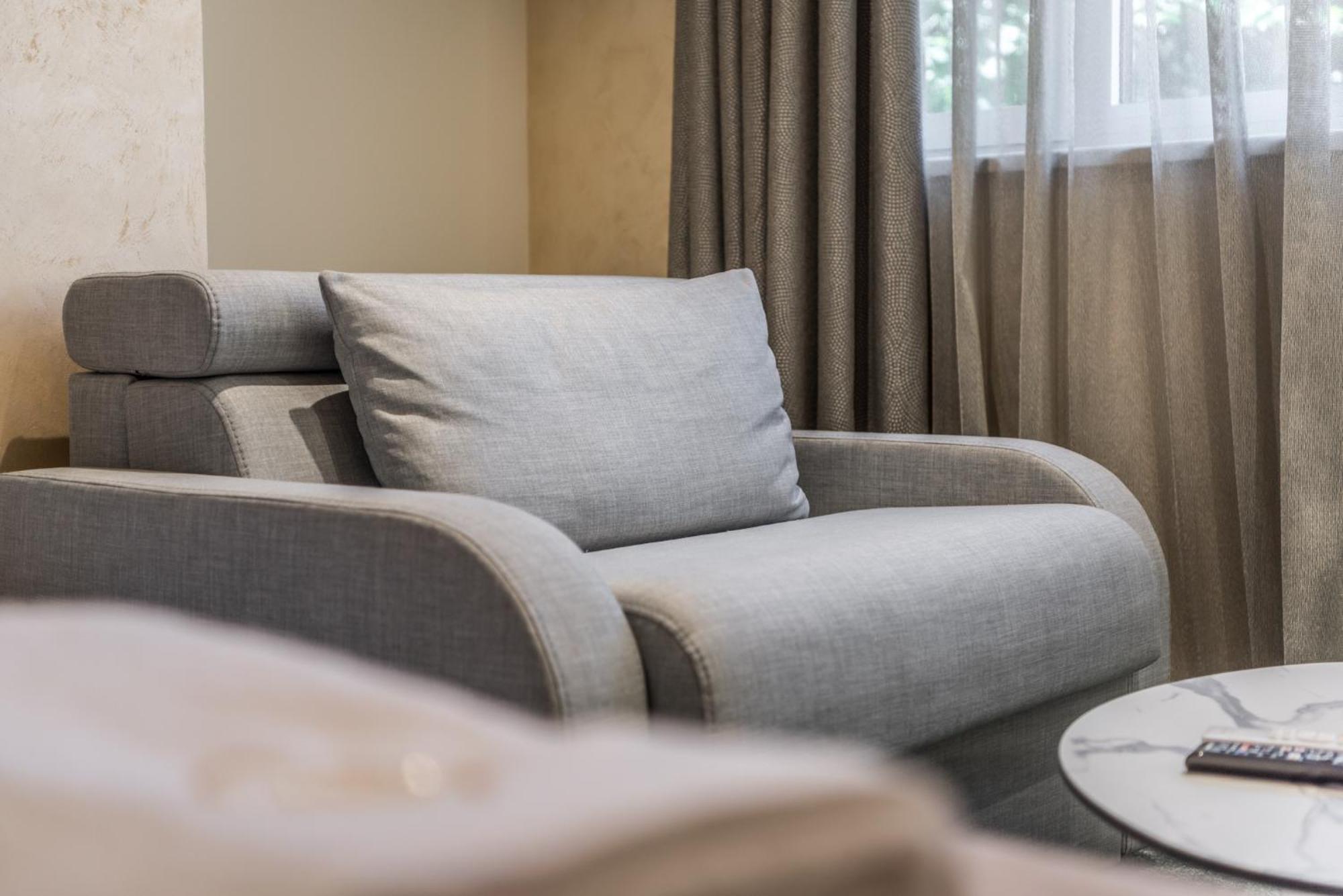 Piazza Luxury Apartments Tirana Buitenkant foto
