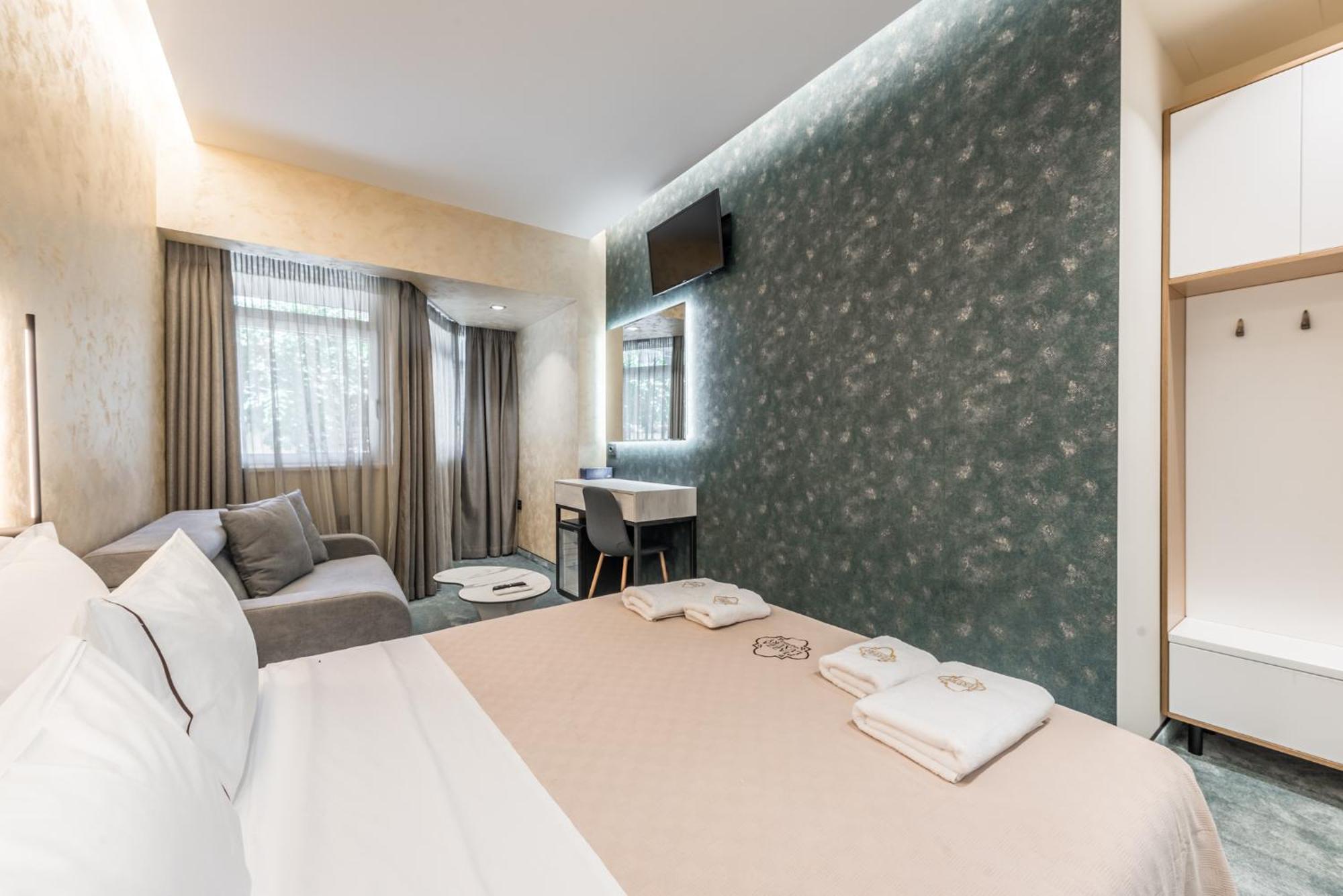 Piazza Luxury Apartments Tirana Buitenkant foto