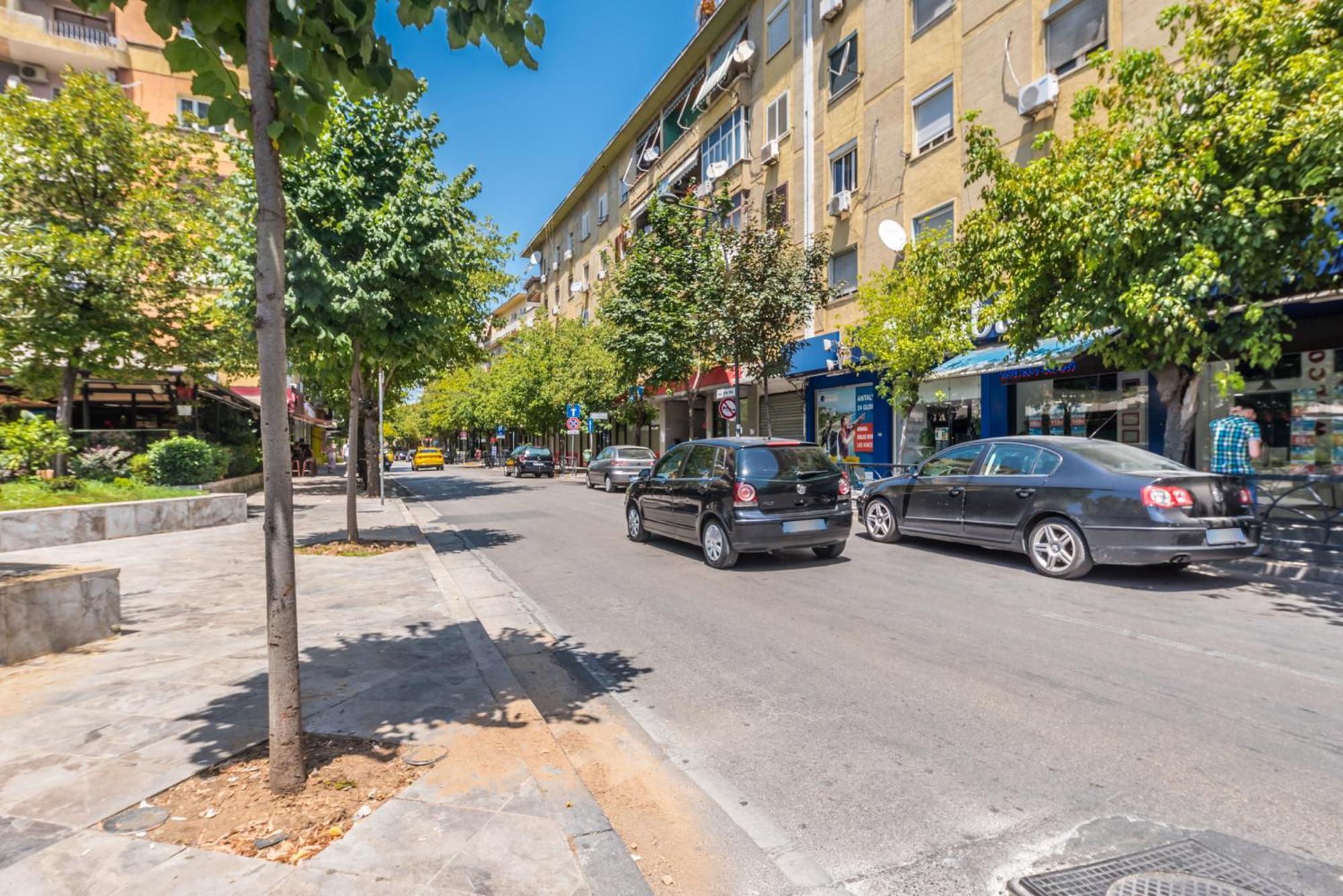 Piazza Luxury Apartments Tirana Buitenkant foto